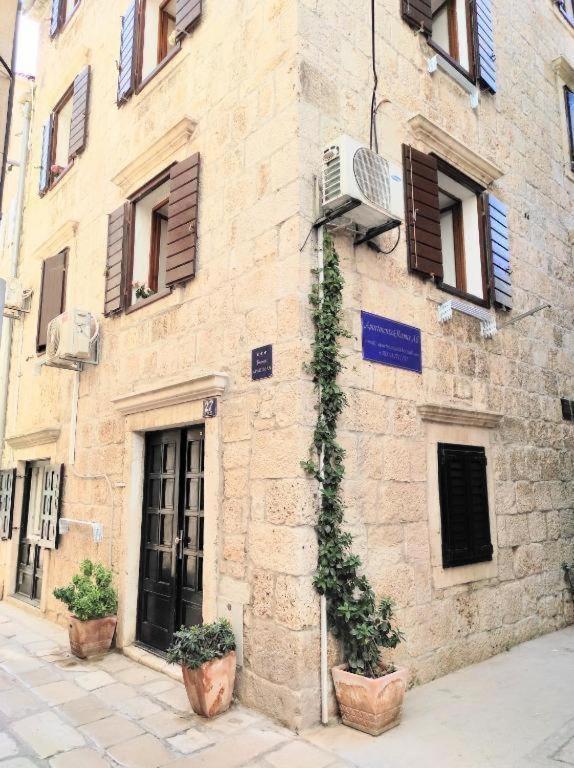 As Lucana Apartment - Ground Floor Vis Exterior photo